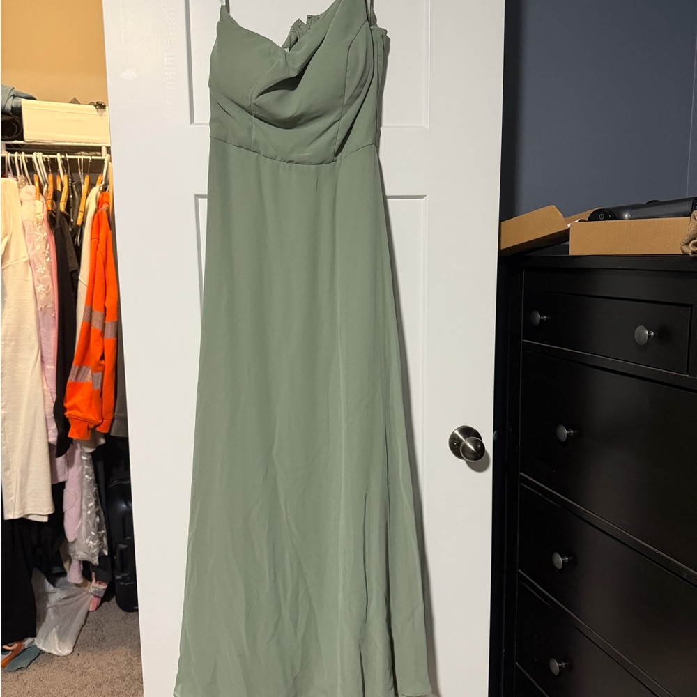 One-Shoulder Mint Green Evening Gown